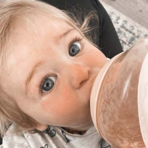 Baby using Emulait  Anatomy Bottle